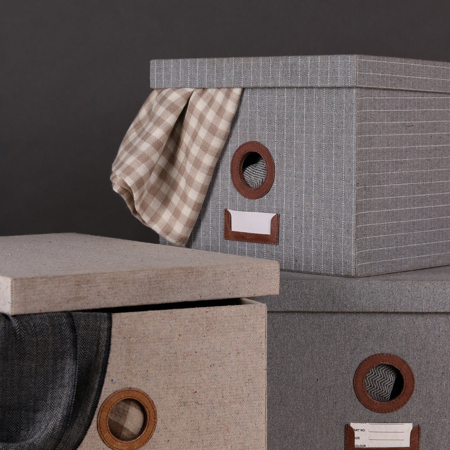 SMALL WARDROBE BOX