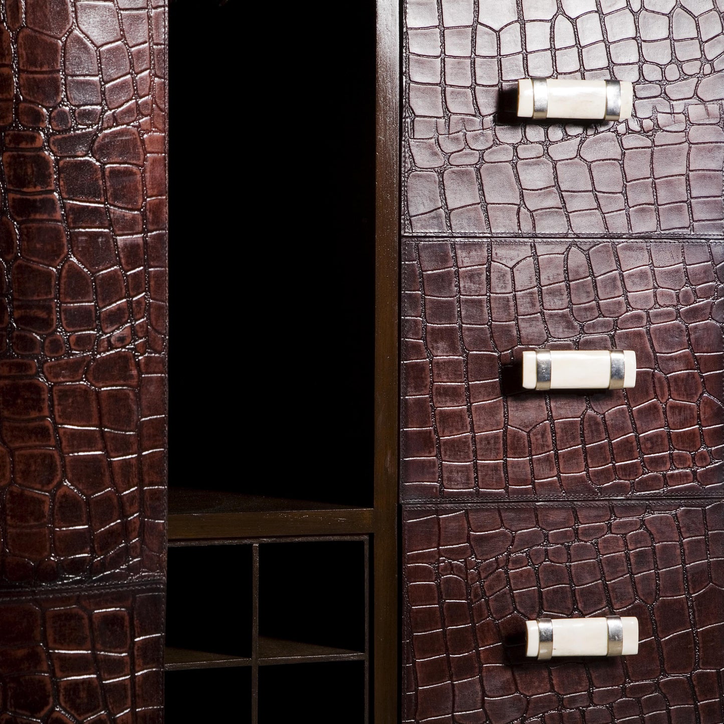 ‘CAPTAIN’s CABIN BAR’- Croc leather