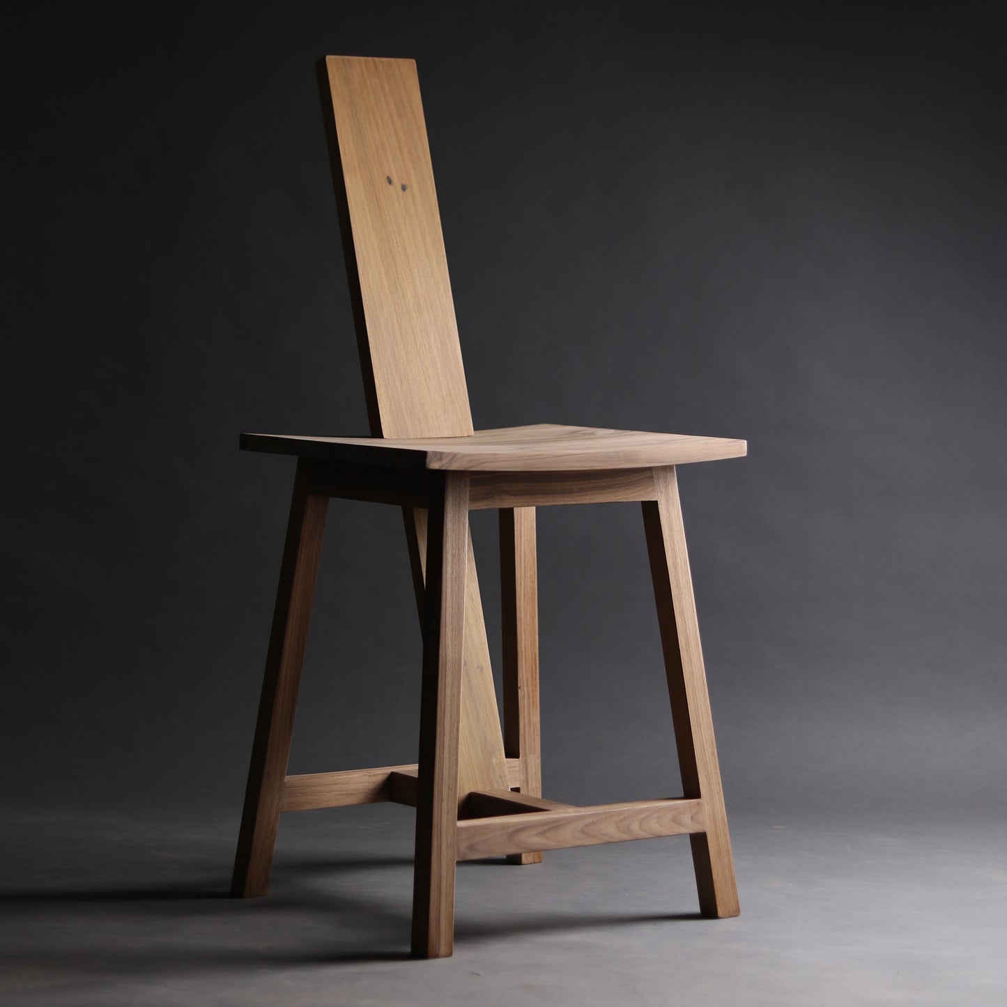 LEANING Tower Chair
