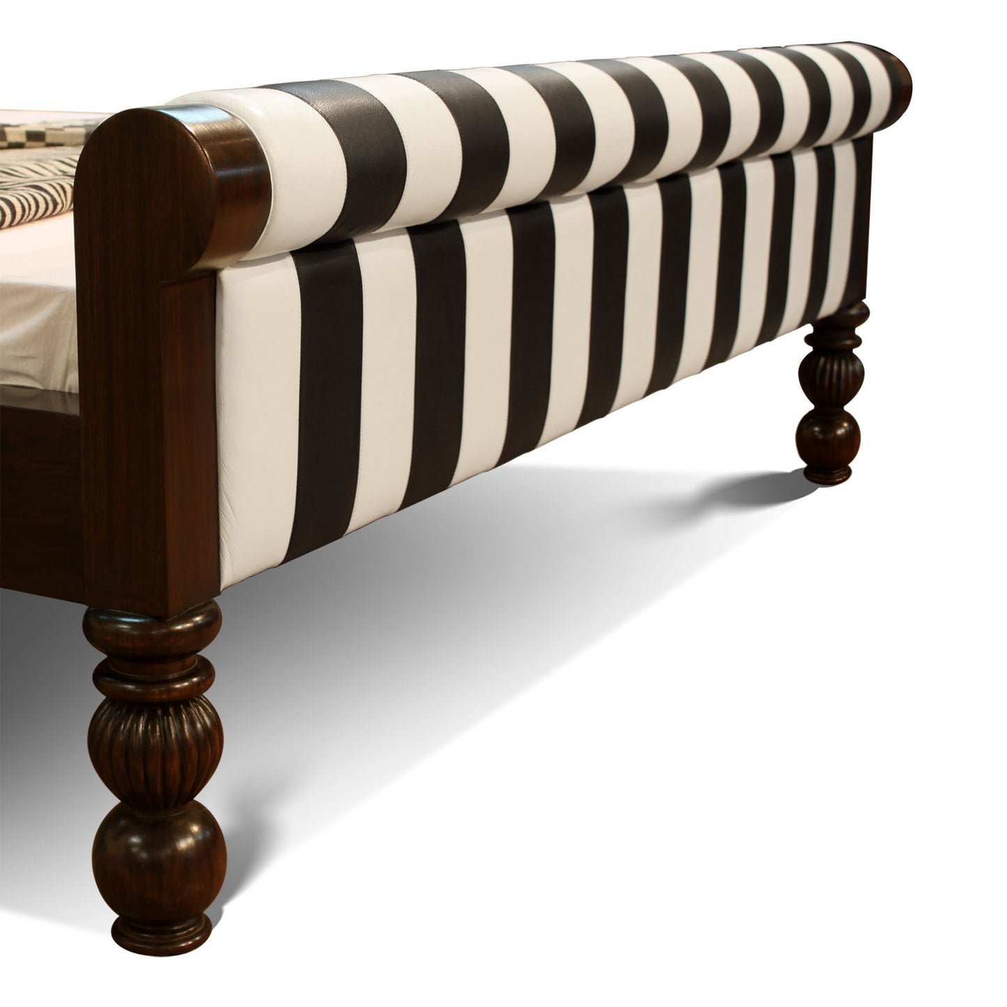 ‘GONDOLA’ Double bed