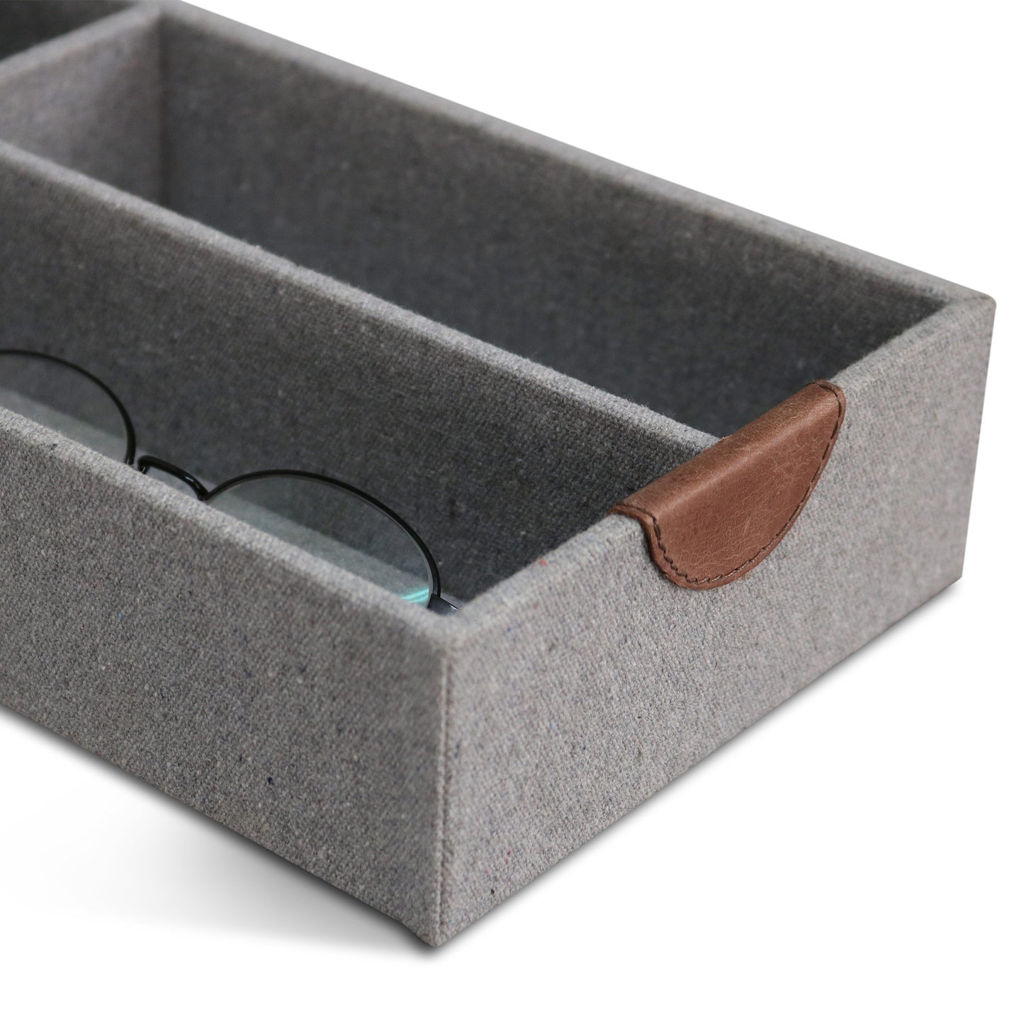 SUNGLASS TRAY
