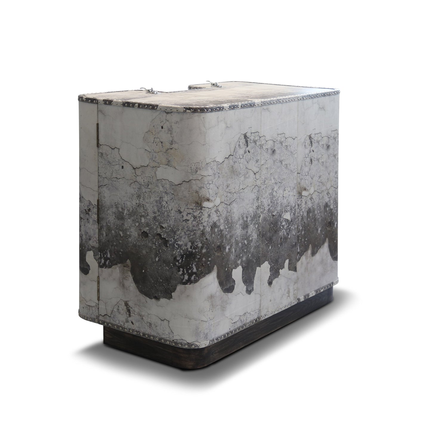 ‘CAPTAIN’s CABIN BAR’- Cement series