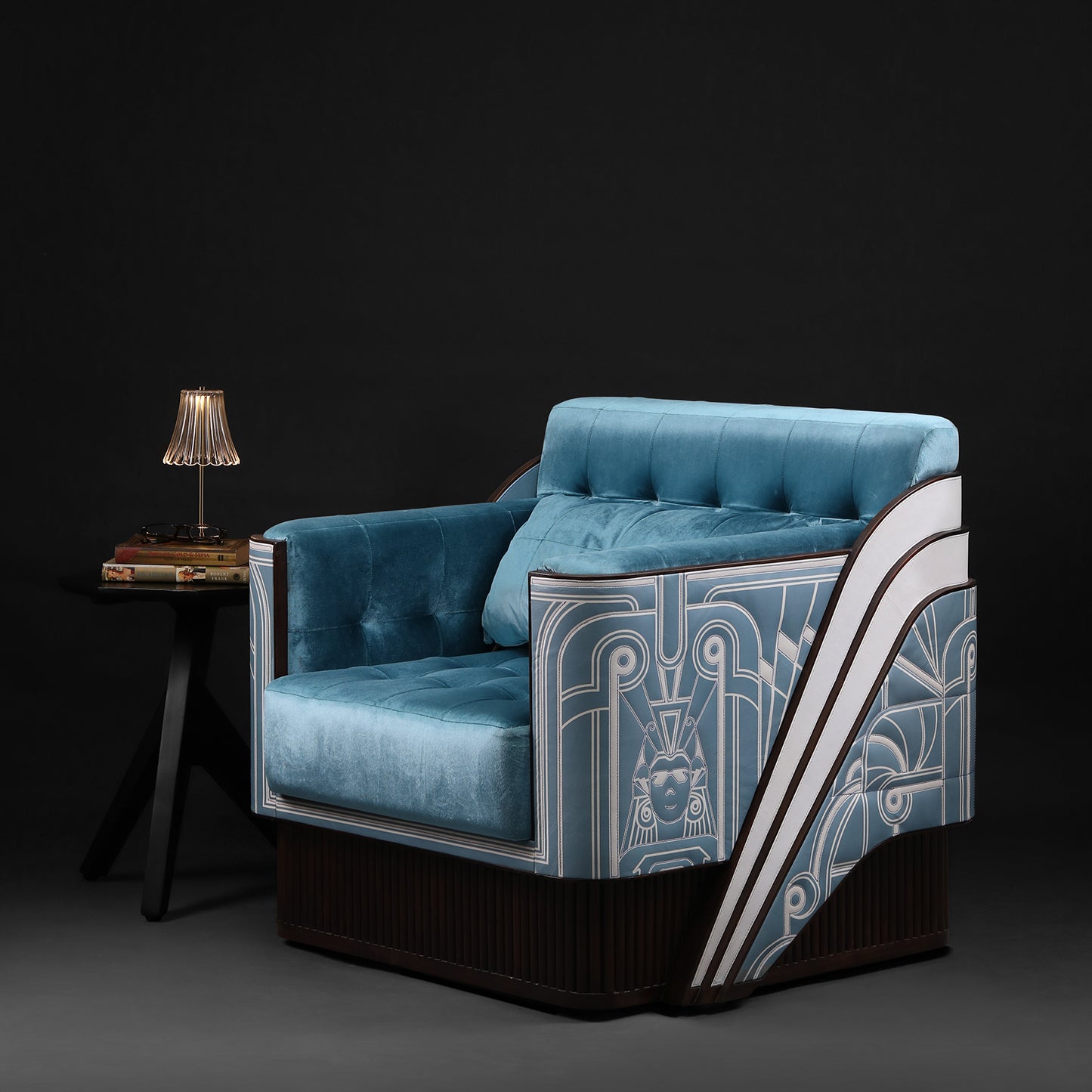 Marine Court Single Sofa