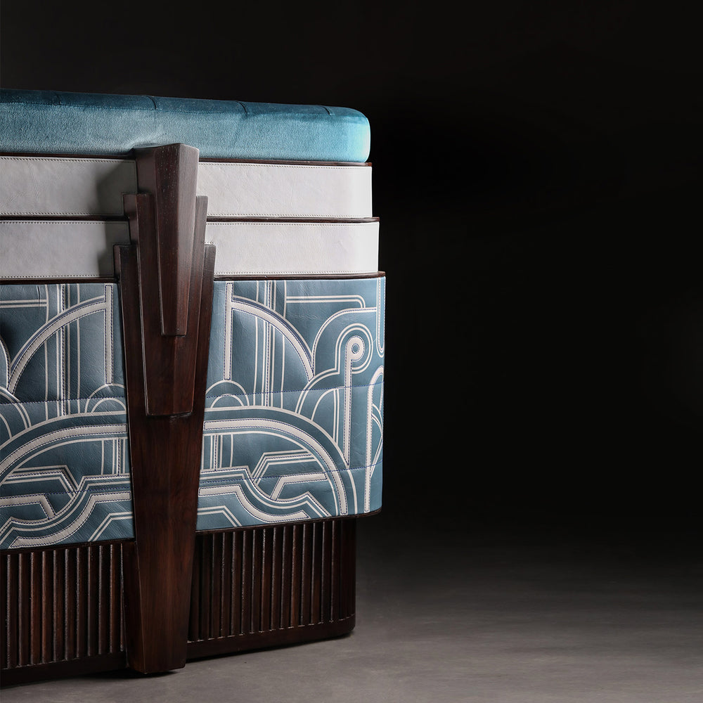 
                      
                        Marine Court Single Sofa
                      
                    